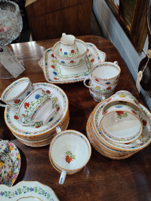 A Wedgewood Rose; Pattern Tea Service  37  Piece Set (Circa 1908-1969)
