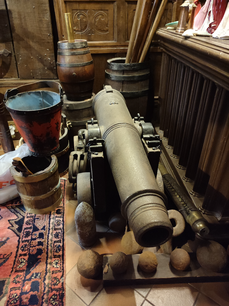 Explore our collection of early 19th century gunades. Perfect for collectors, each piece features detailed craftsmanship. Discover, shop, and learn more about these unique artillery pieces today.