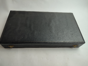 Discover our chromed cutlery set, perfect for six people. Ideal for desserts, they add charm to dining. Explore specs and order now!