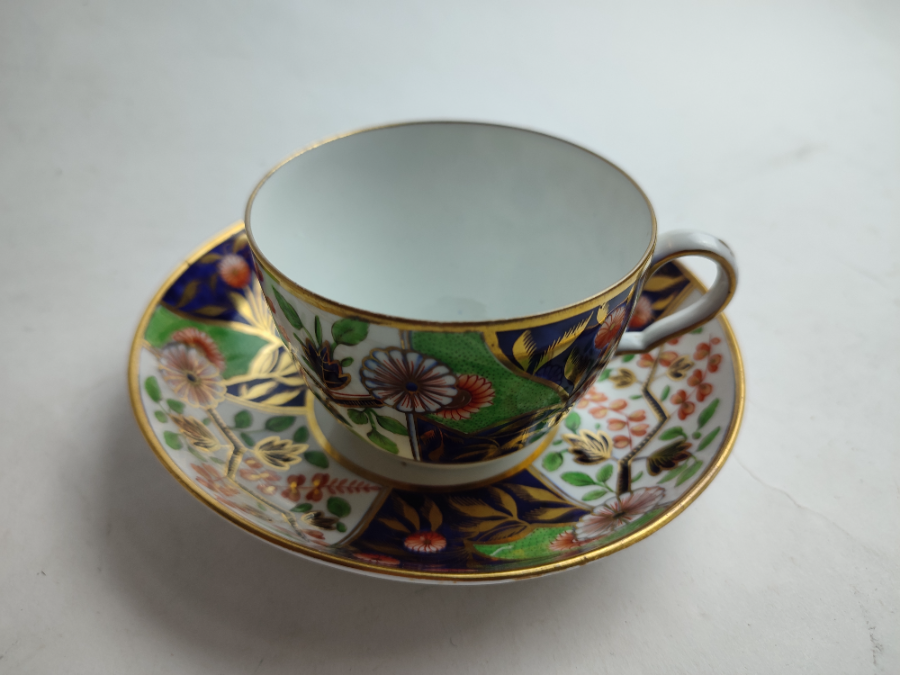 Discover our collection of Antique Spode cups with the classic Imari design. Shop now to own a piece of history from 1812 and enhance your ceramics collection.