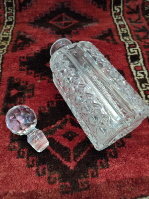 Discover our single remaining Edwardian cut glass decanter in good condition. Own this antique treasure today - don't miss out!