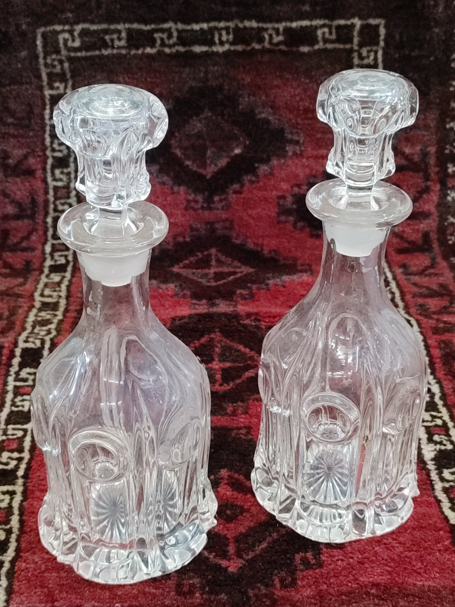 Discover our collection of Victorian Newcastle decanters, circa 1850-60, in excellent condition. Shop now to add a touch of elegance to your home decor.