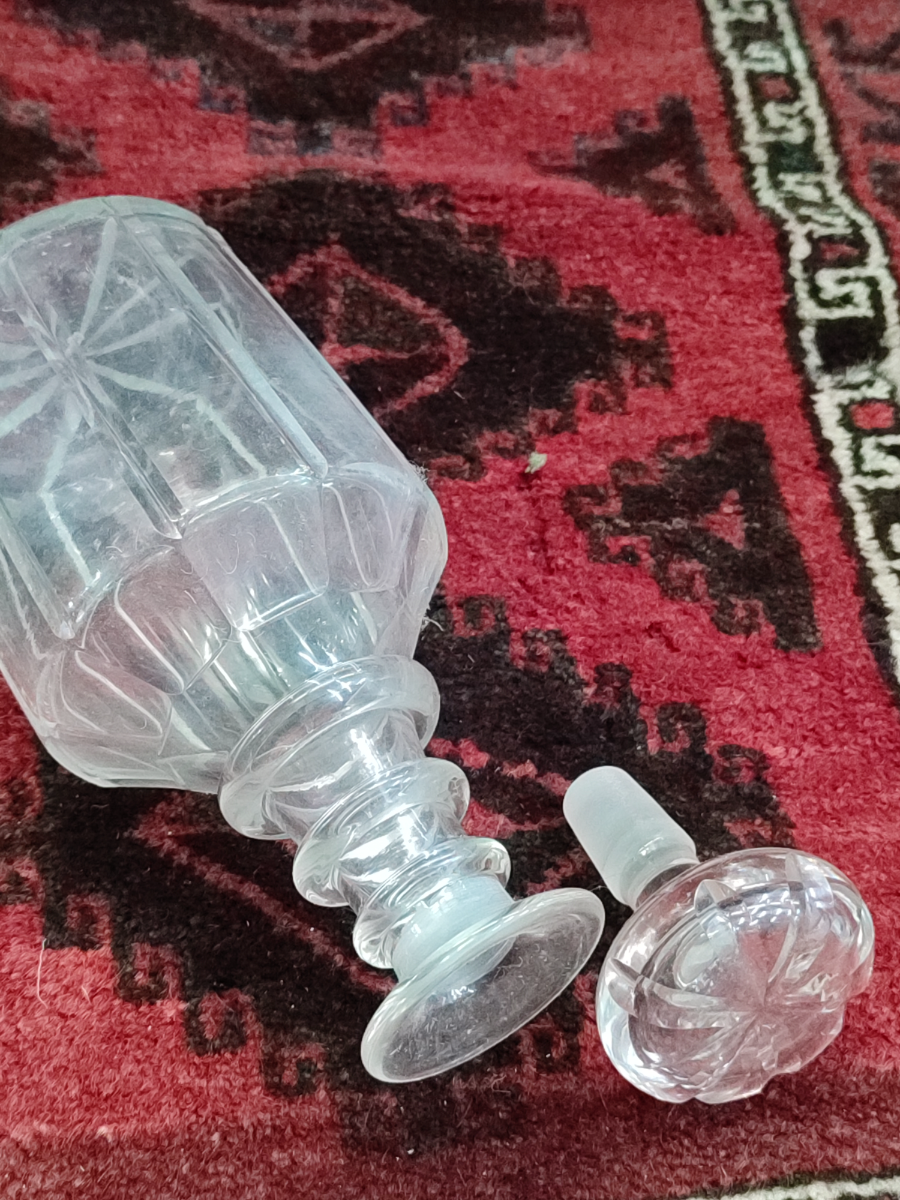 Discover our range of Regency Royal decanters, circa 1820-1830. Explore the exquisite detail, unique design and shop now for your perfect antique centerpiece.