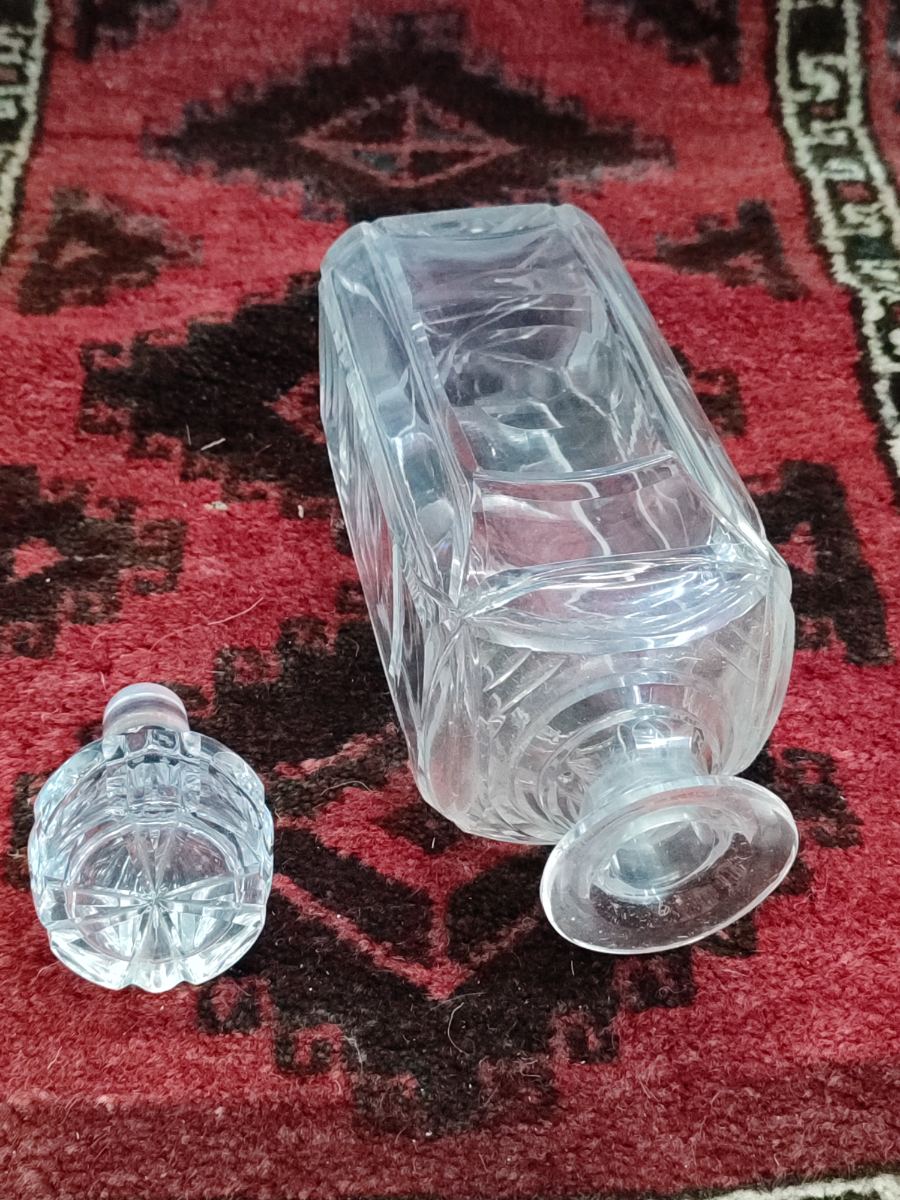 Discover our range of cut glass spirit decanters, perfect for your favorite beverages. Sleek design with matching stoppers. Shop now and elevate your drink ware collection today!