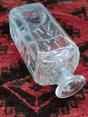 Discover our range of cut glass spirit decanters, perfect for your favorite beverages. Sleek design with matching stoppers. Shop now and elevate your drink ware collection today!