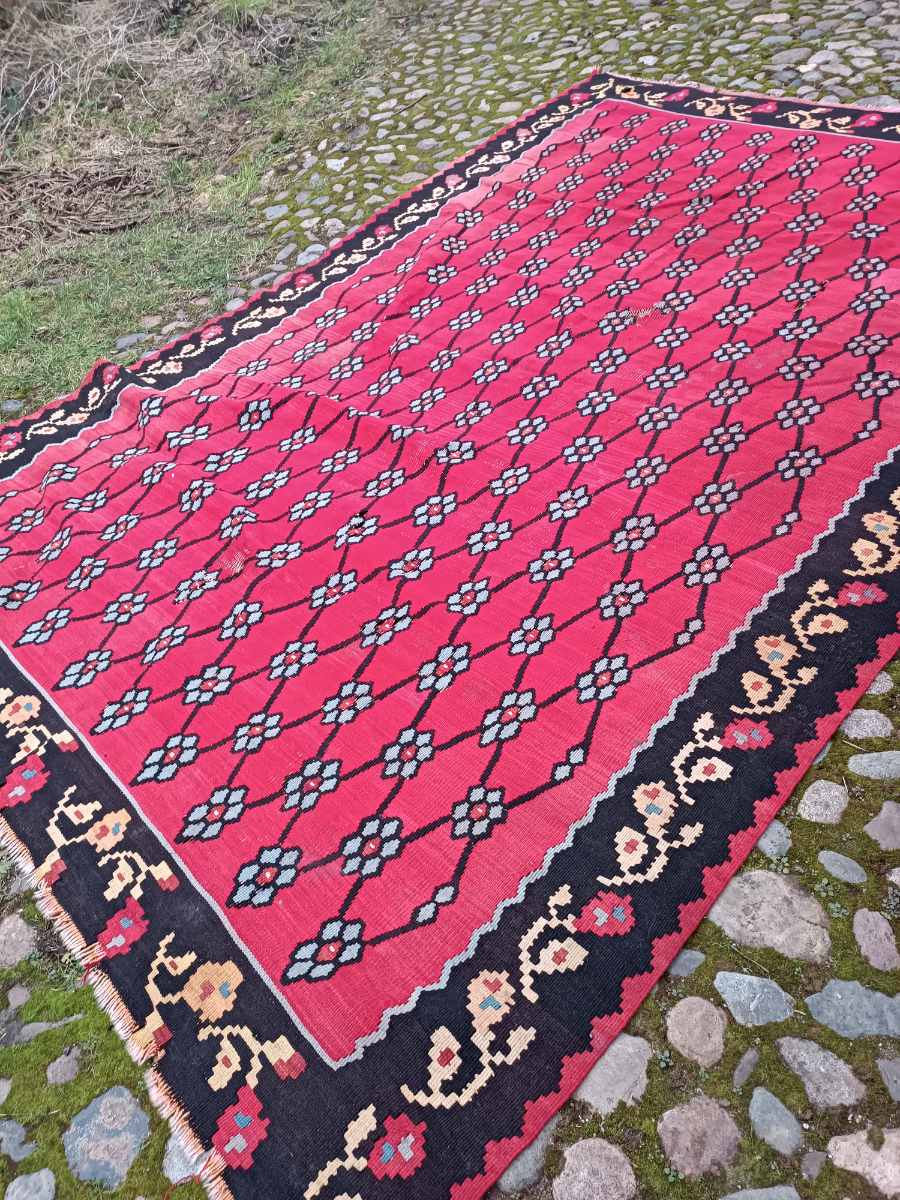 Large Kalim Rug