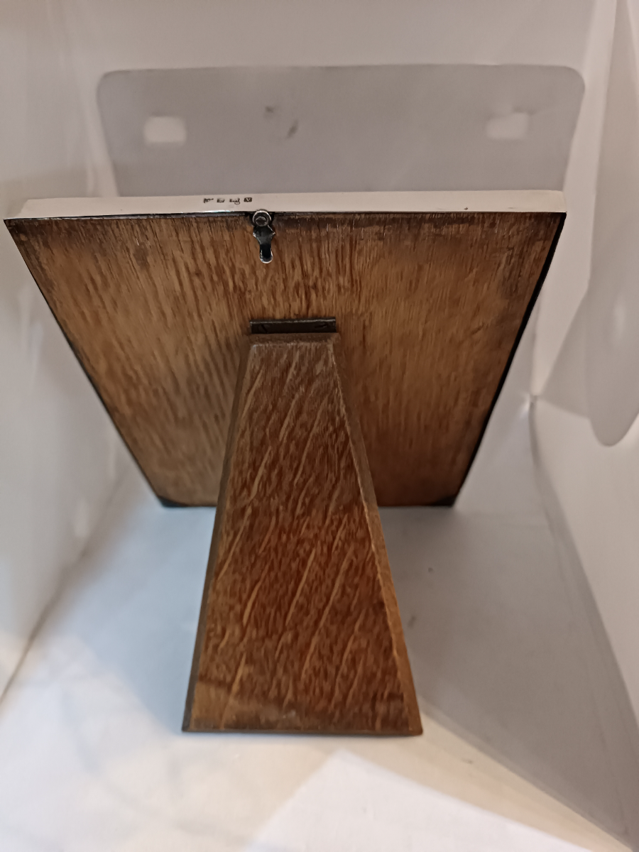 Plain Silver Photograph Frame