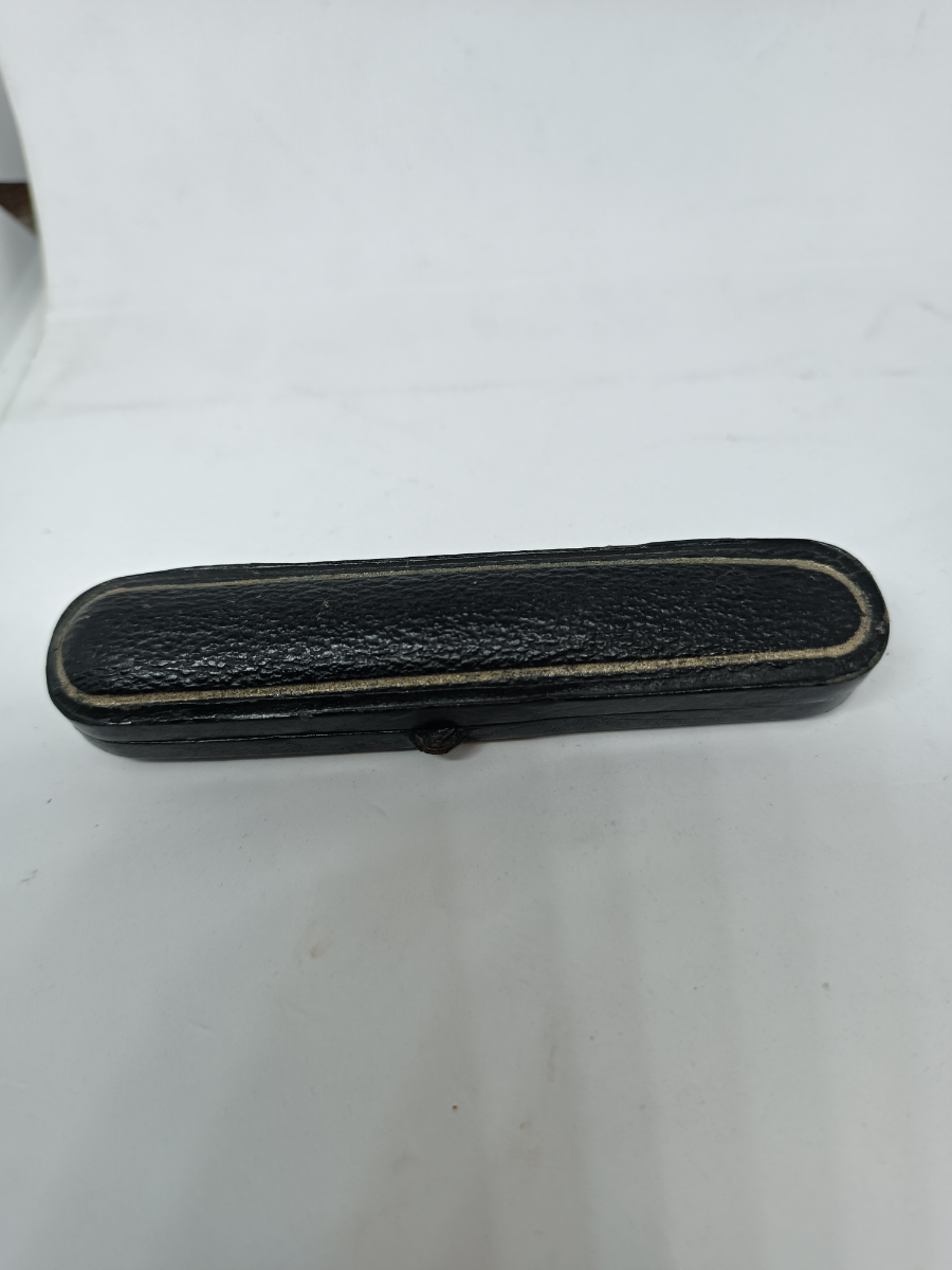 A Mid 20th Century Bakelite Cigarette Holder