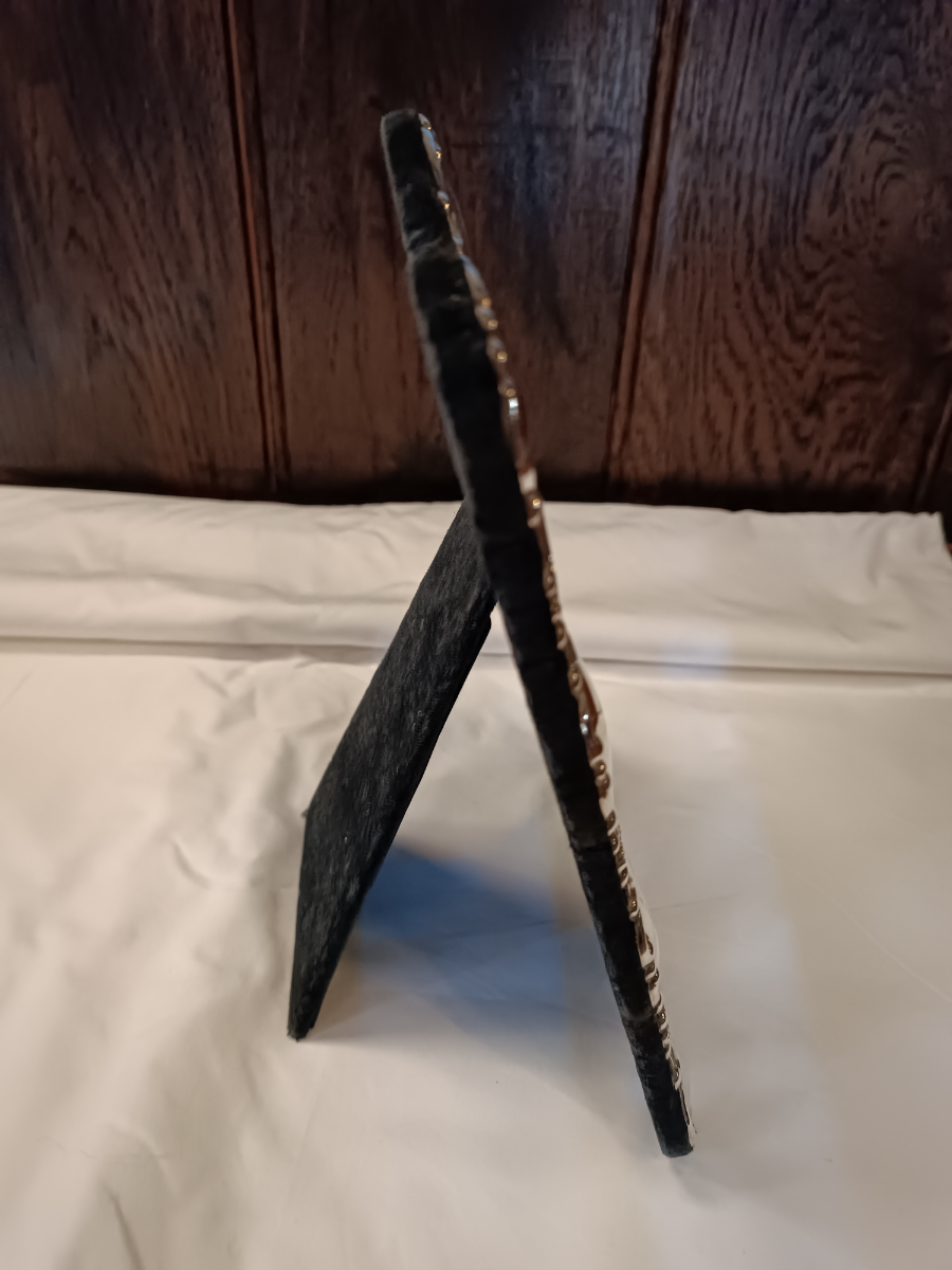 A Victorian -Style Silver Mounted Photograph Frame