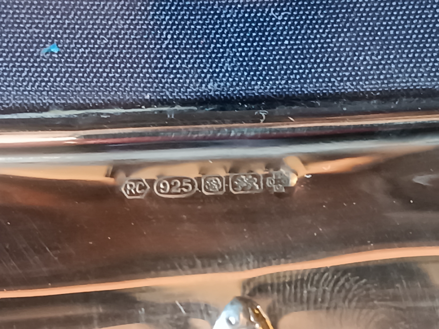 A Victorian -Style Silver Mounted Photograph Frame