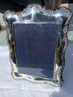 A Victorian -Style Silver Mounted Photograph Frame
