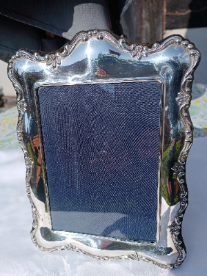A Victorian -Style Silver Mounted Photograph Frame