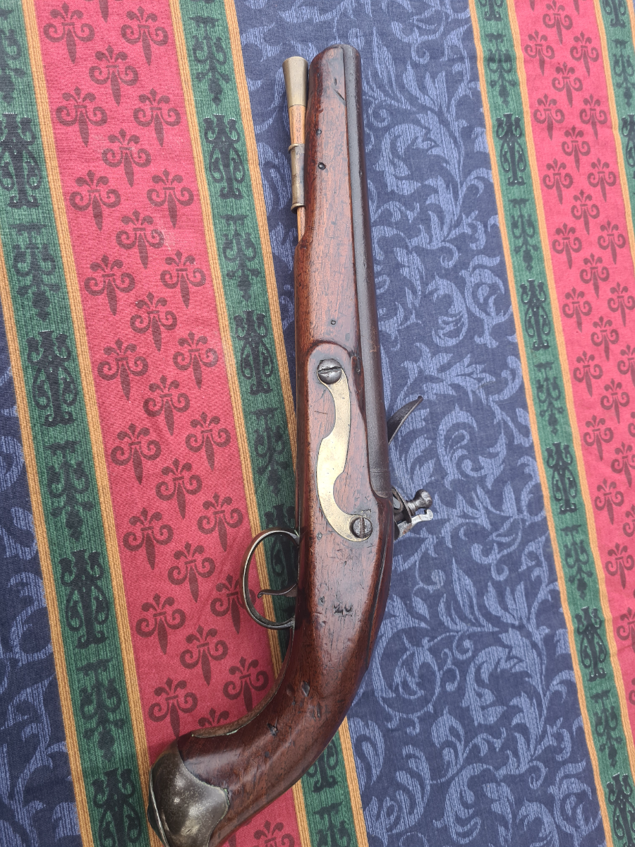 Discover our Tower Late Pattern Light Dragoons Flintlock Pistol. In untouched condition with a good working action and King's Proof Mark. Shop now!