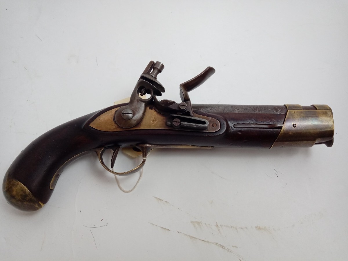uploads/1770-French-Gendermarie-Flintlock-164ea208e58339aws.jpg