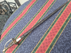 Discover our George III 1796 Pattern Sergeants Spadroon, complete with scabbard. Expertly crafted by Osborn, each blade is perfect for enthusiasts. Explore now!