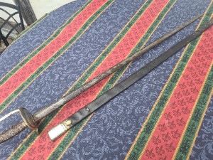 Discover our George III 1796 Pattern Sergeants Spadroon, complete with scabbard. Expertly crafted by Osborn, each blade is perfect for enthusiasts. Explore now!