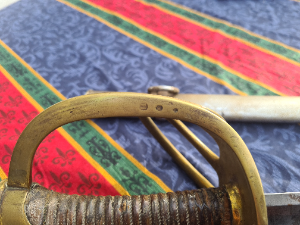 Discover our 1822 French Heavy Cavalry Sword, marked Chaterellaux and dated 1833. In good condition with an included scabbard. Buy now!