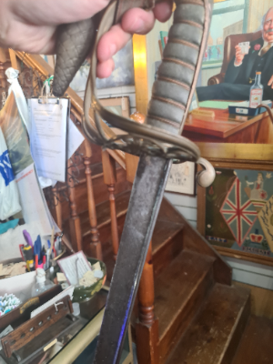 Discover our 1822 Pattern Infantry staff officers sword in fair condition, without engravings. Dive into military history, shop now!