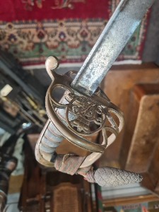 Discover our 1822 Pattern Infantry staff officers sword in fair condition, without engravings. Dive into military history, shop now!