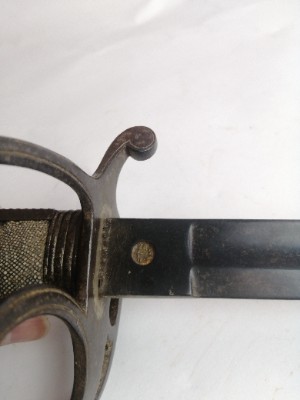 Explore our collection of vintage military swords! Secure a rare 1824 Royal Artillery Officer's sword, numbered 332, today. Dive into history now!