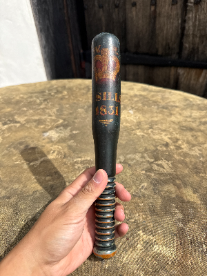 An early 1831 dated William IV ‘Peelers’ police baton named to S Stills.