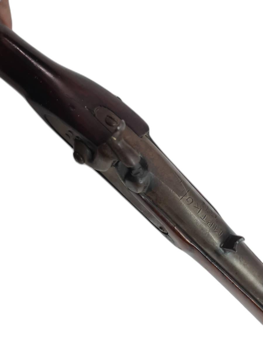 Discover our range of 1859-Pattern Indian percussion muskets. Shop now to find well-preserved pieces, fully functional with authentic markings on the barrel.