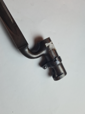 Explore the historic 1872 Martini Henry bayonet, stamped B77 by inspector and crafted by T.W Renot. Excellent condition, sans scabbard. See it now!