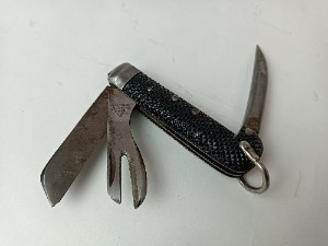 1943 Dated Pocket Knife By Richards, Sheffield.