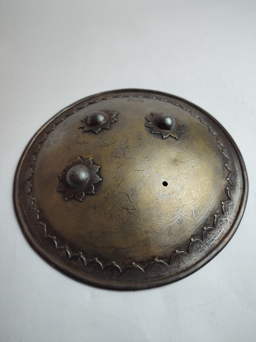 uploads/19th-Century-Indian-Buckler-164ce6f08d4c2daws.jpg