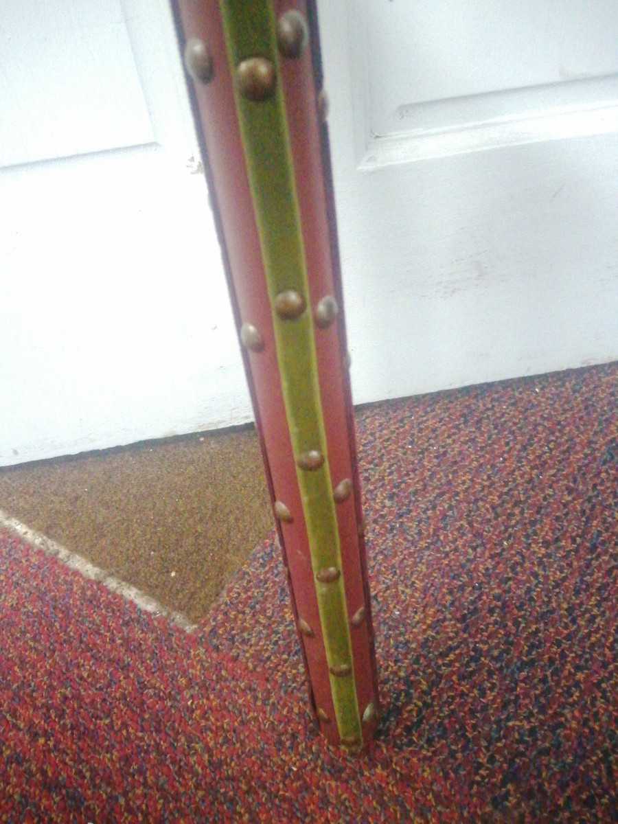 Discover our selection of 19th century pontoons. At a size of 180cm, they're perfect for vintage boat enthusiasts. Shop now for the perfect marine addition!