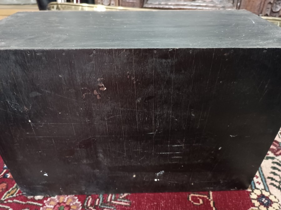 Browse our authentic 19th-century Woodcock Taxidermy collection. Ideal for antique enthusiasts. Marvel at the exquisite detail, captured in an original display box. Don't miss out - add to your collection today!