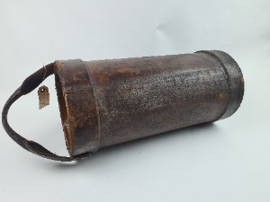 Discover our unique 20th century leather cordite carrier, adorned with an unknown coat of arms. Brilliant in condition despite minimal fraying. Shop now to add to your collection!