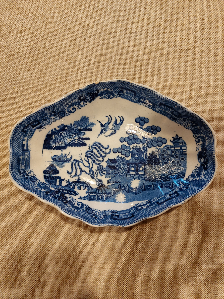 Early Pearlware Blue And White Willow Pattern Dessert Dish