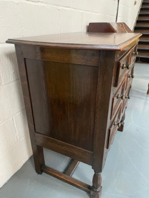 Oak Chest Of Drawers