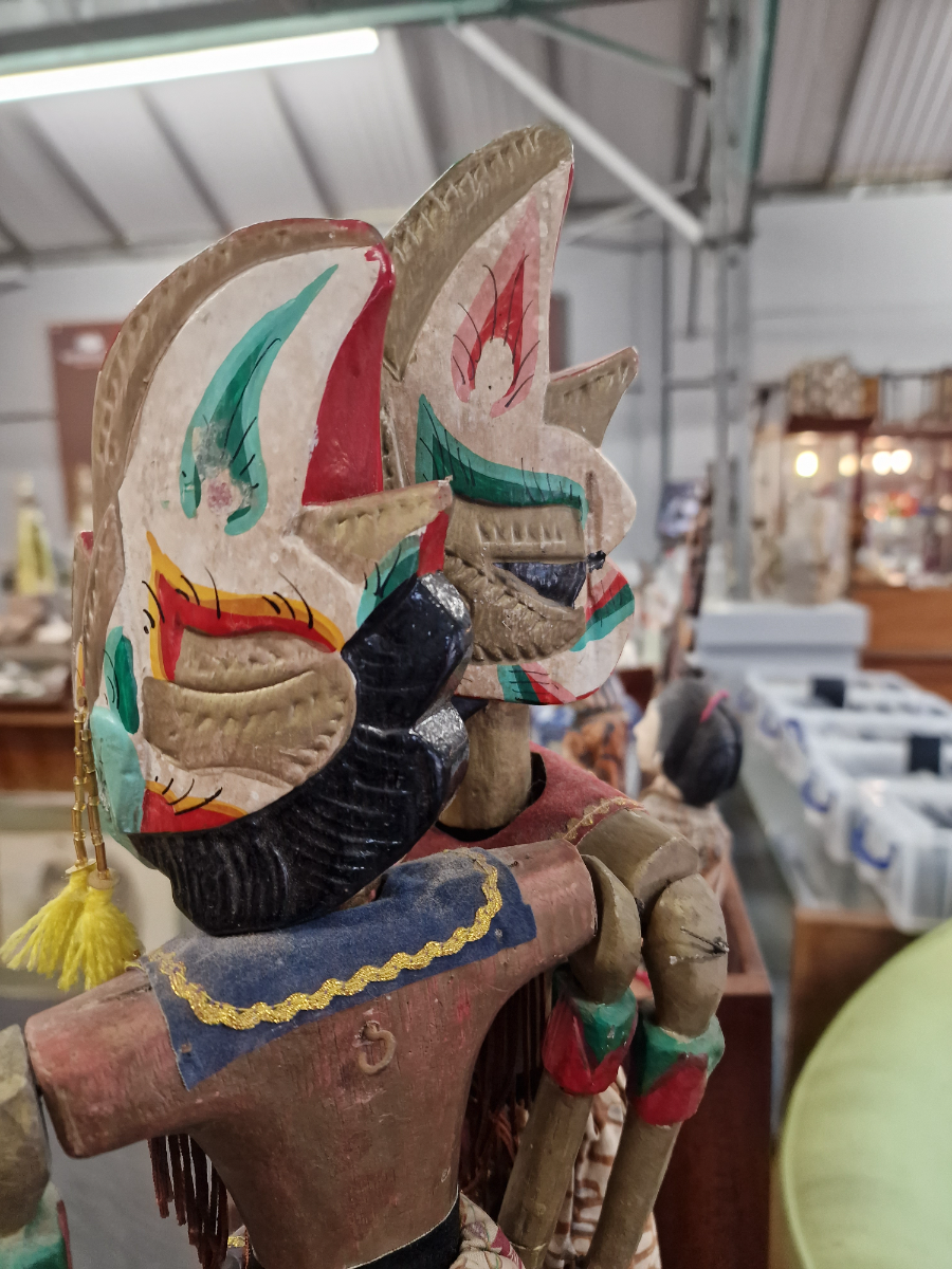 A Pair Of Vintage Indonesian Wayang Kulit Shadow Rod Puppets