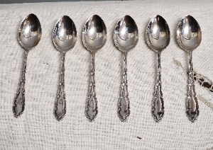 Robert Pringle Silver Hallmarked Boxed Sugar Spoons And Sugar Nips