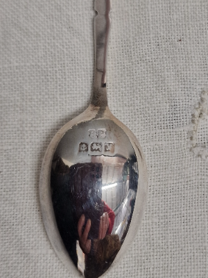 Robert Pringle Silver Hallmarked Boxed Sugar Spoons And Sugar Nips