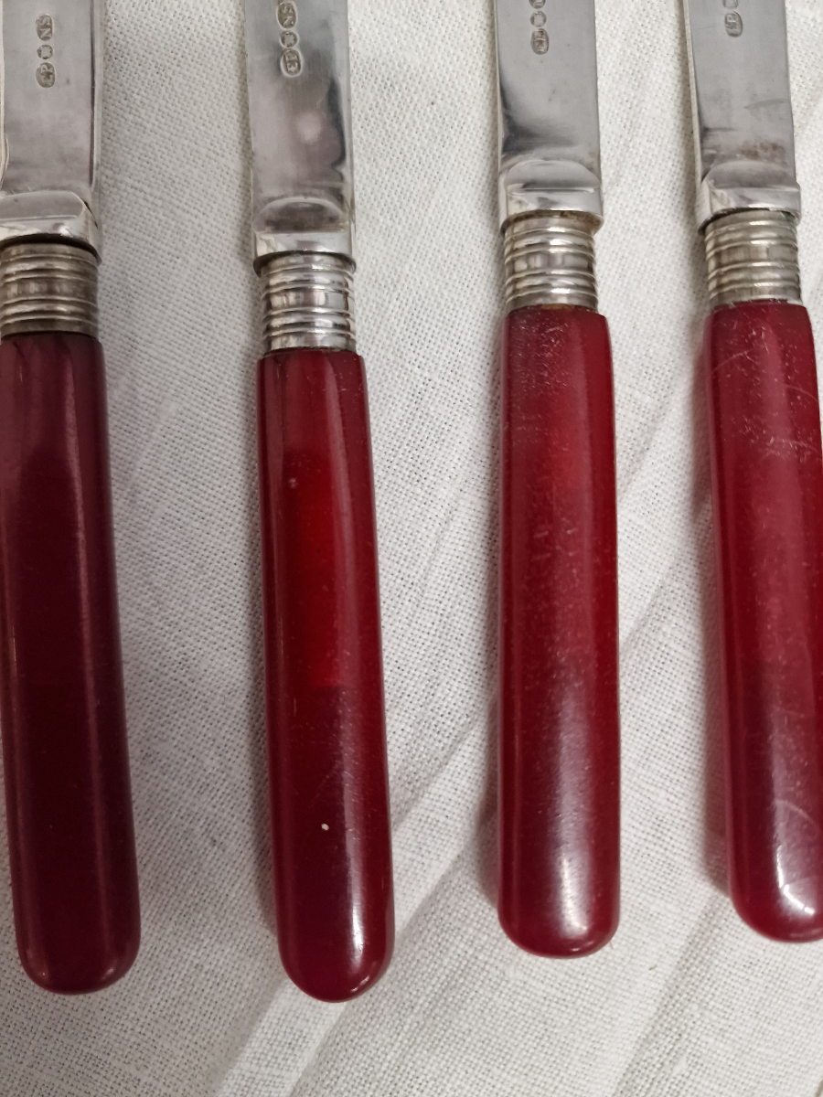 Set Of 6 Vintage Cutlery Butter Knives Red Handles