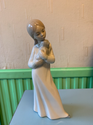 Nao Lladro Girl With Puppy