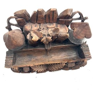 Absolutly stunning carving of this mid victorian pen holder twin inkwell with mushroom tops in very good condition,