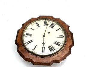 Superb shaped case having a good seth thomas 8 day movement that’s in excellent condition and working order dials very clean and has 12 inch diameter the overall clocks width being 16.5 inches height 5.5 inches,