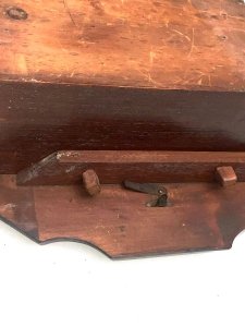 Superb shaped case having a good seth thomas 8 day movement that’s in excellent condition and working order dials very clean and has 12 inch diameter the overall clocks width being 16.5 inches height 5.5 inches,