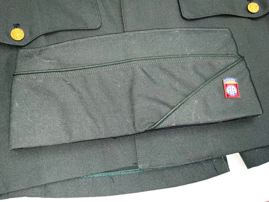 Airborne Uniform With Cap