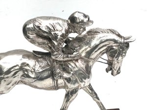 925 silver overall condition is superb depicting papyrus ridden by jockey steve donoghue length being 28 cm depth 10 cm height of 25 cm, offering free delivery worldwide reference frc tel: we accept online payments for all our items listed: bank transfer cash on collection or if wishing over the phone using your debit or credit cards, also doing layby payments plan, or email giving your address details & contact number and we shall send you your items invoice to make