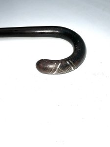 Nice quality stick has silver inlay to crook handle, high tension blade quality rosewood with new ferule fitted, length of 88 cm and across handles 12 cm diameter from handle is 2 cm tapering down to ferule being 15 mm from steels tip to top of the handle is 81 cm, offering free uk delivery reference 99.