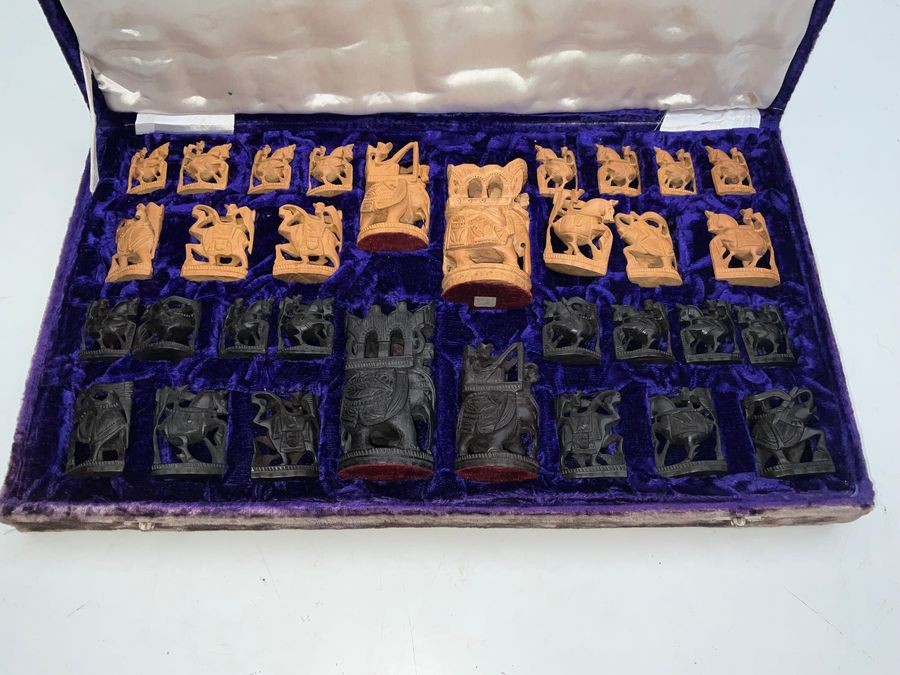 Primary image for Chess Set Carved Figures Boxed