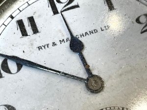 Good working order, military stamped, glass chipped see pictures dial needs a wipe, supplied during the great war and second world war, rear case cover showing tools marks otherwise all good,