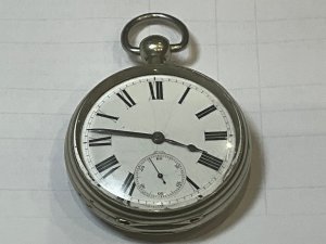 American movement in good working order cases condition good too, dial has odd blemishes but still looks good recent clean and overhaul diameter of the watch is 5.5 cm height 2 cm,