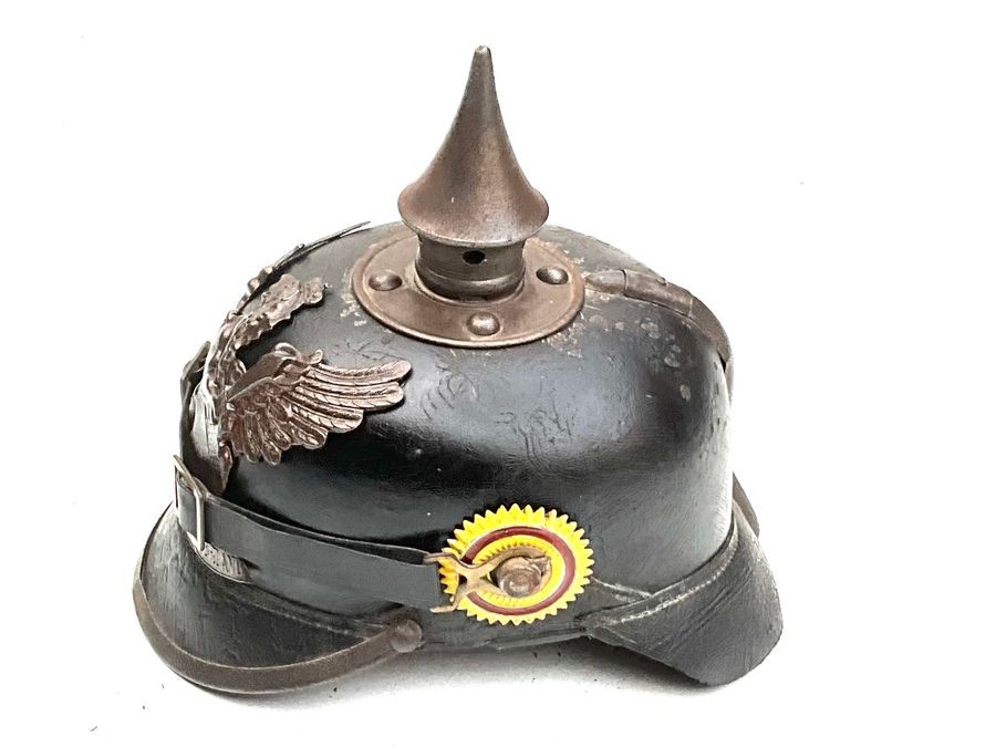 Ww I German Leather Pickelhaube Helmet