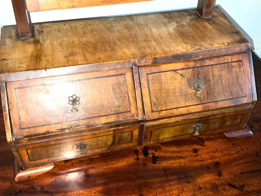 Queen Anne Dressing Table Mirror With Draws